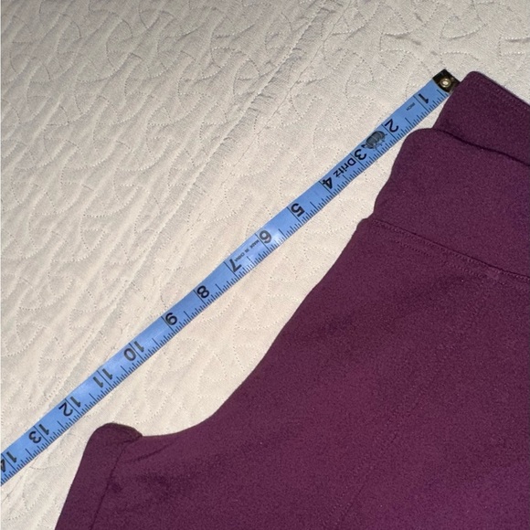 ☮️HUE☮️VELVET CUFF PONTE KNIT LEGGINGS NWOT! - Picture 8 of 11